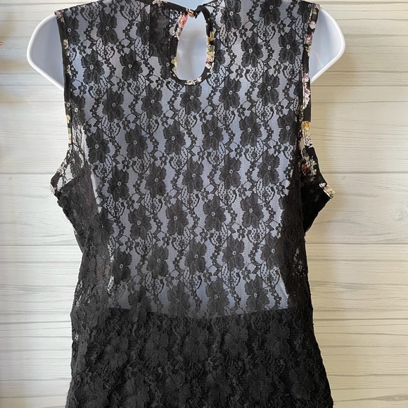 Sace-Black Blouse for Women. - Picture 2 of 3